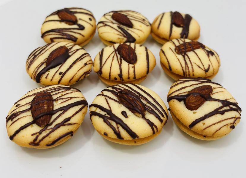 Buttermandel Nougattaler